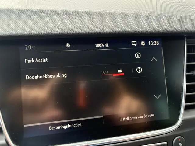 Opel Crossland X view 12