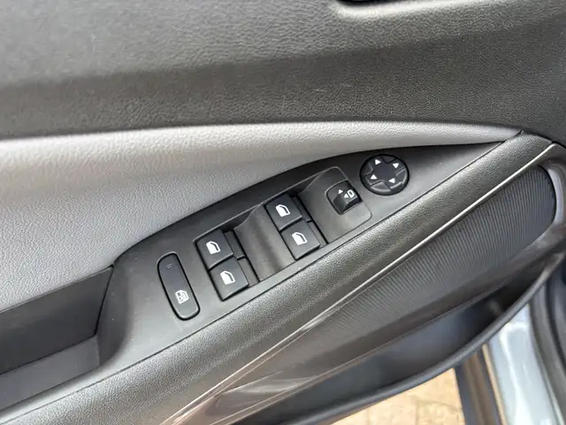 Opel Crossland X view 15