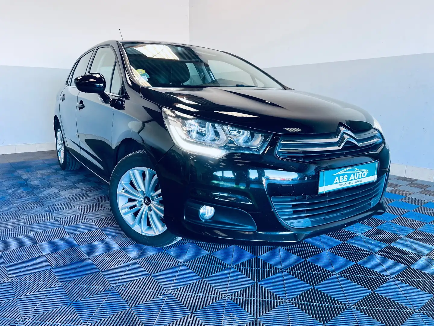 Citroen C4 Millenium Zwart - 1