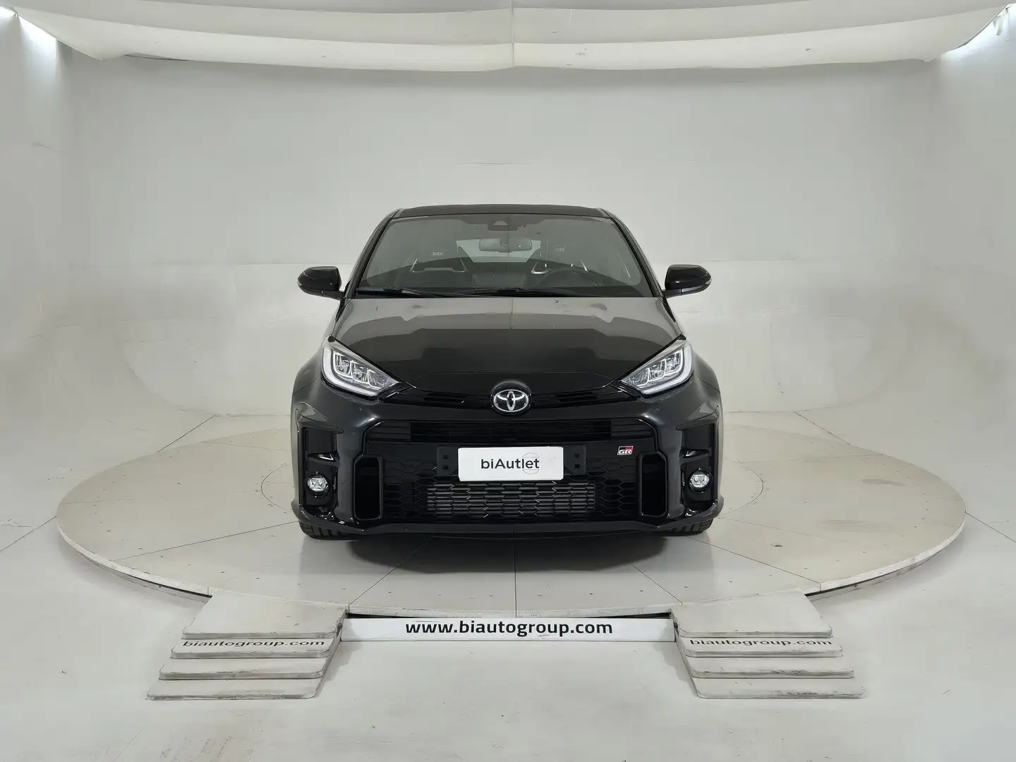 Toyota Yaris GR 1.6 Circuit Nero - 2
