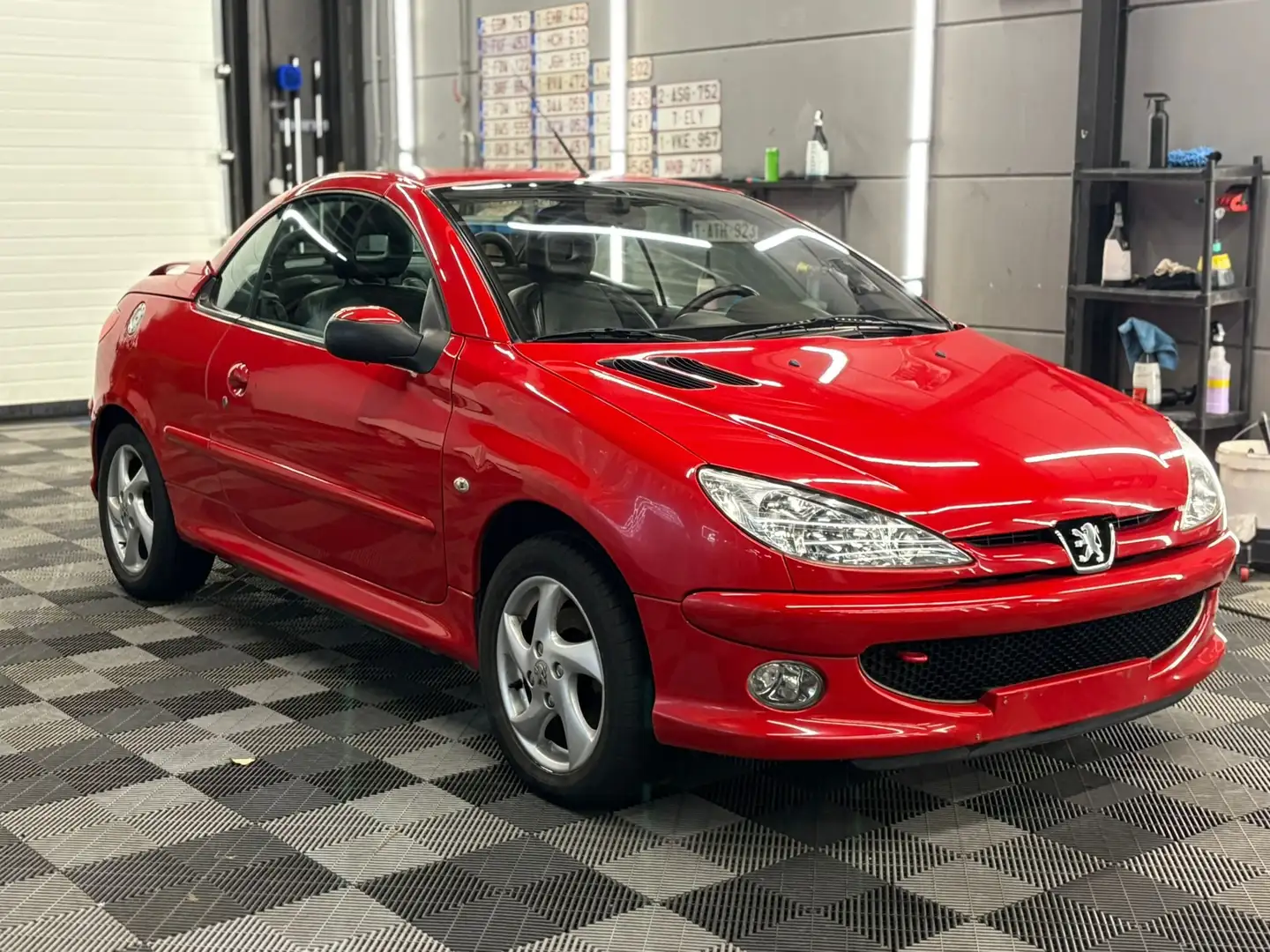 Peugeot 206 Cabrio 1.6i 164.600 Km.  Bj. 2006 Rouge - 1