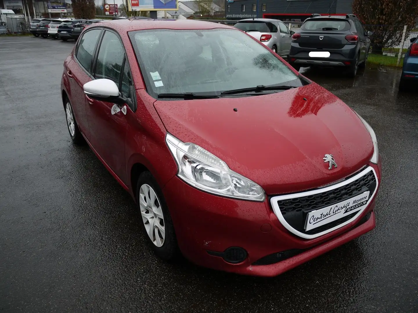 Peugeot 208 1.4 HDI FAP LIKE 5P Rouge - 1