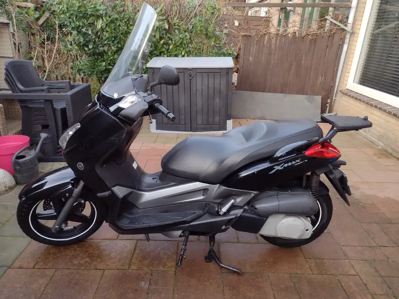 Yamaha X-Max 250 - foto 6
