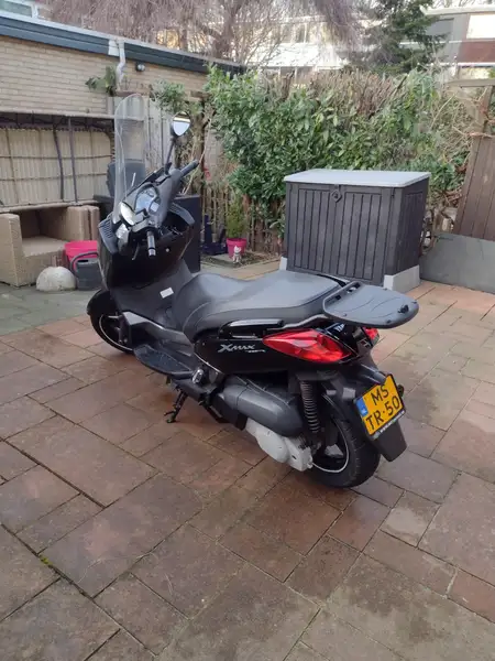 Yamaha X-Max 250 - foto 4