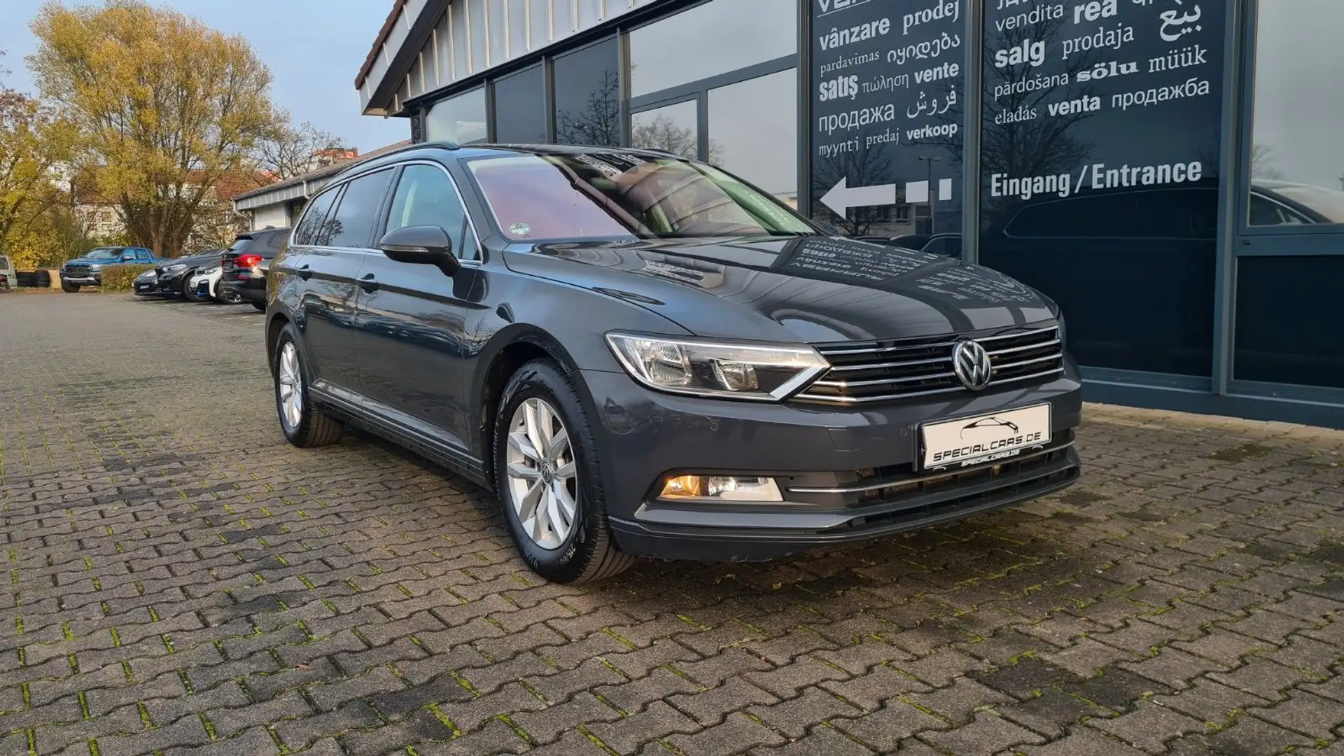 Volkswagen Passat Variant Passat Comfortline 1.6 TDi DSG - ACC - CAM - Grau - 1