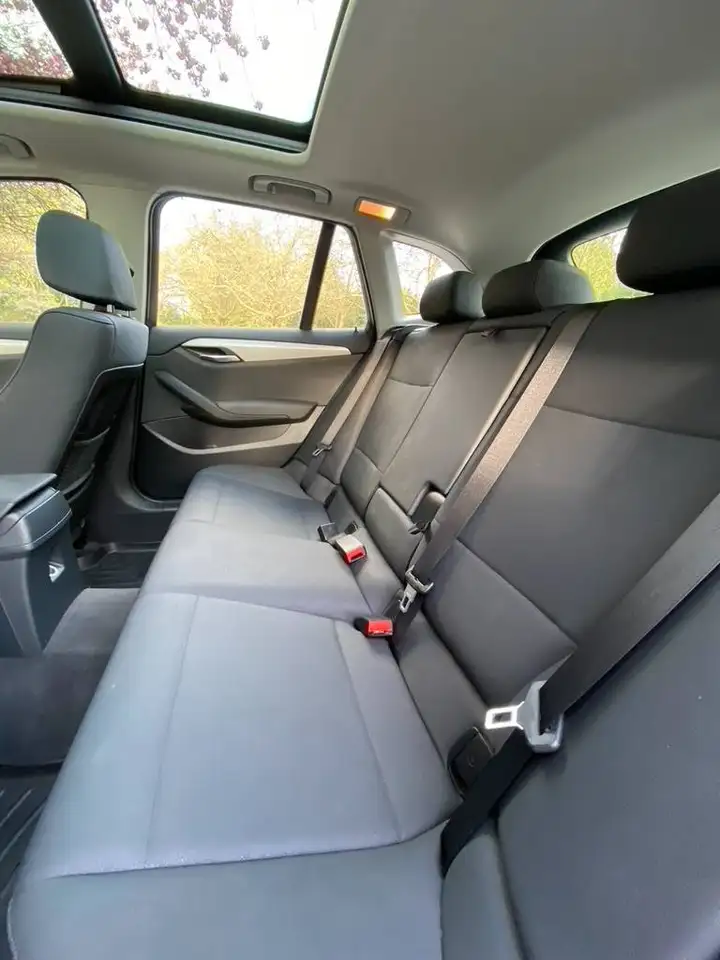 BMW X1 снимка BMW X1