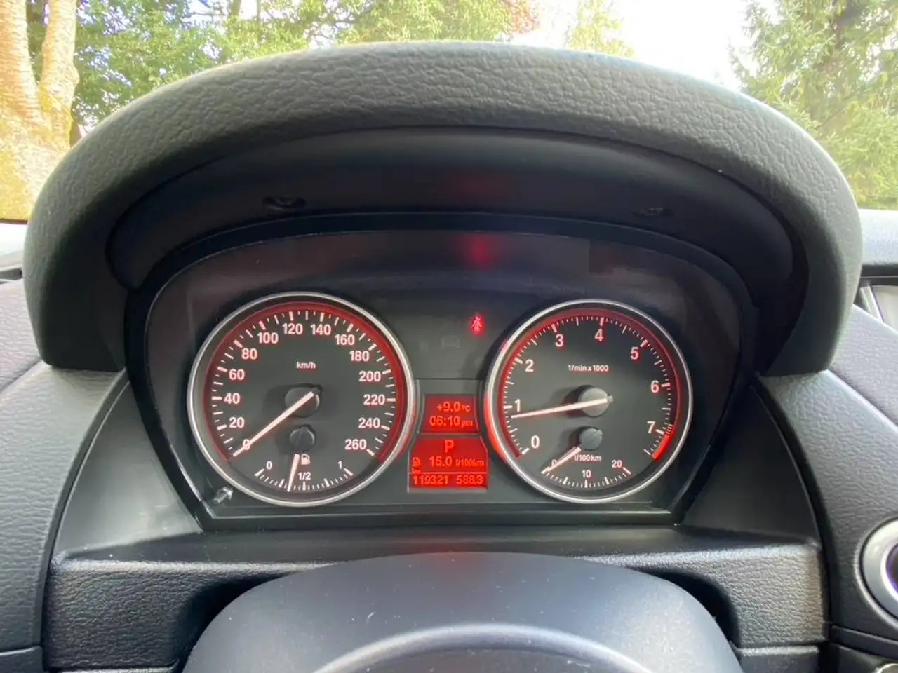 BMW X1 снимка BMW X1