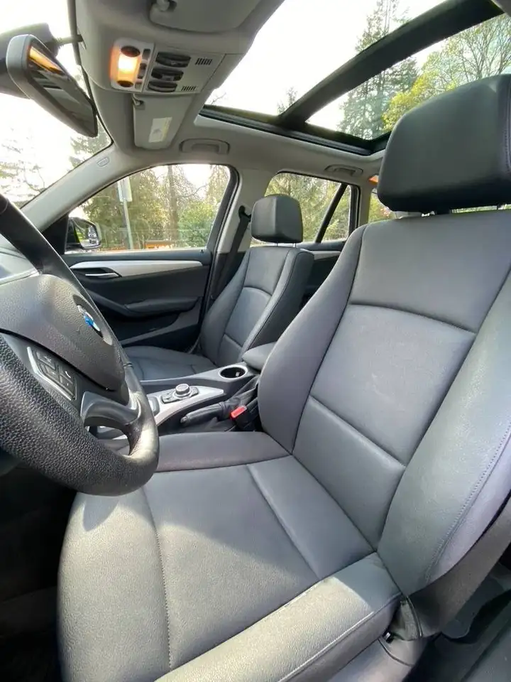 BMW X1 снимка BMW X1