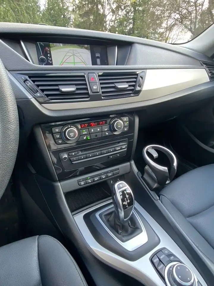 BMW X1 снимка BMW X1