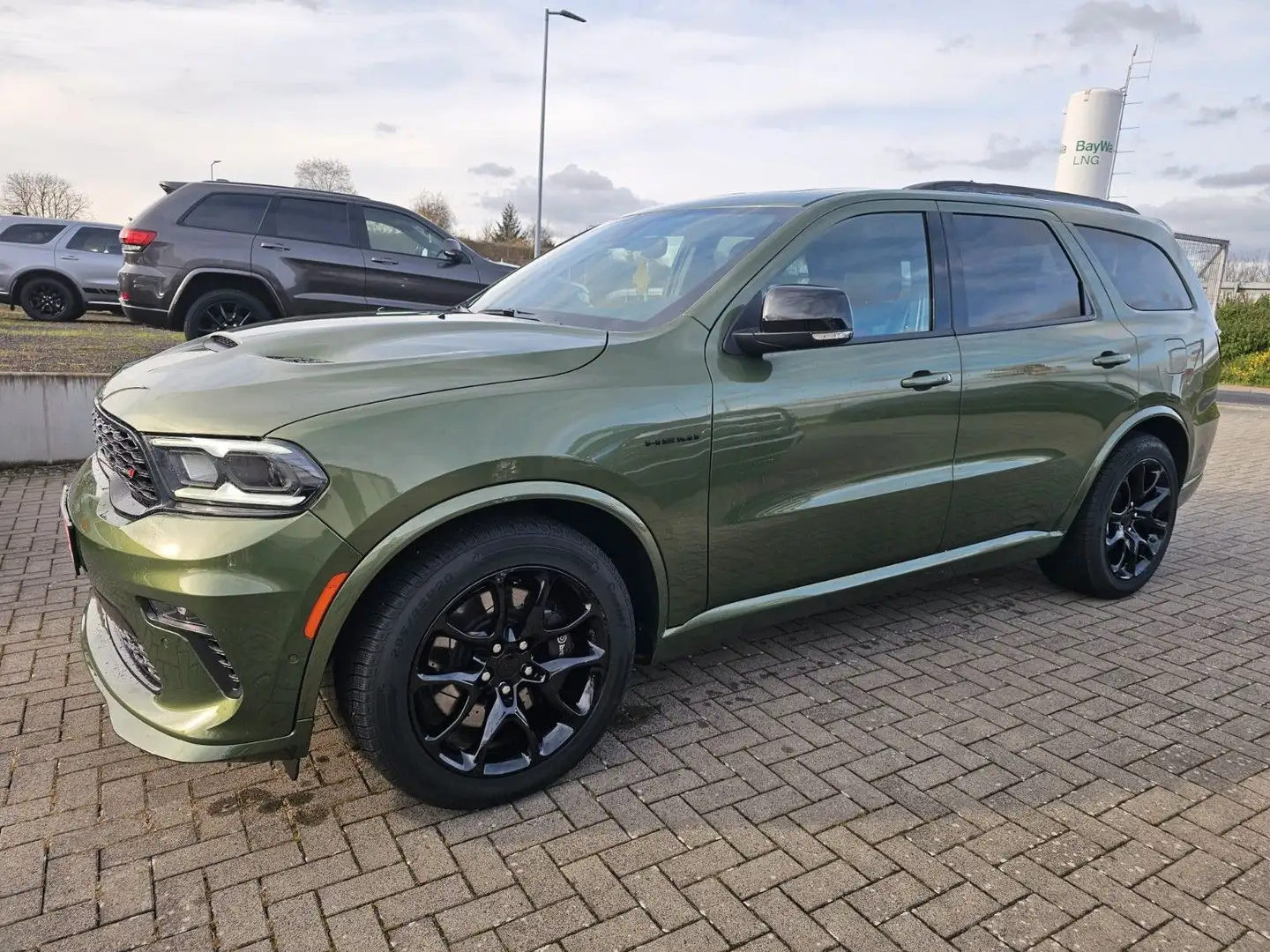 Dodge Durango 5.7L V8 4x4*Kam*7 Sitze*LPG*AHK*PDC Verde - 1