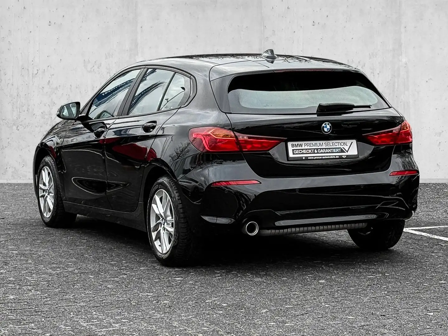 BMW 116 i Advantage NAVI+CARPLAY+KLIMA+SHZ Schwarz - 2