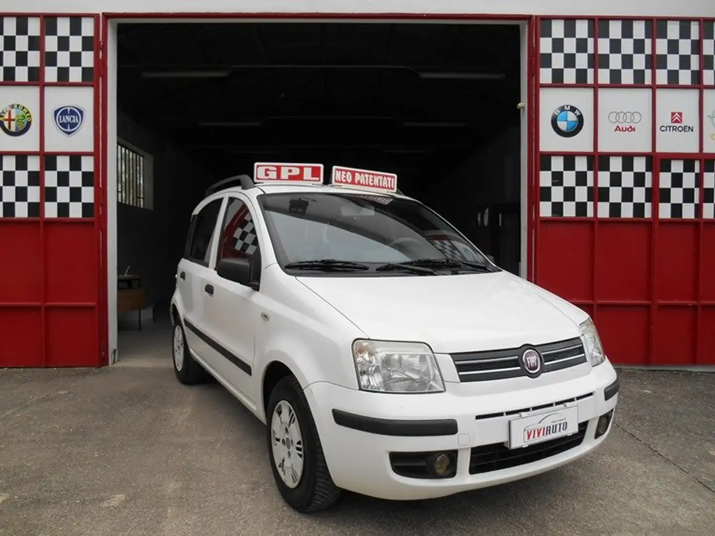 Fiat Panda 1.2 Dynamic Gpl x neopatentati km 140000 Blanc - 1