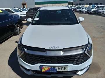 1.6 CRDi MHEV Business 4x2 136