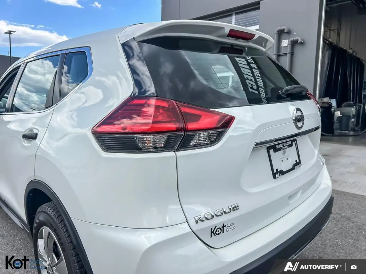 Nissan Rogue снимка Nissan Rogue