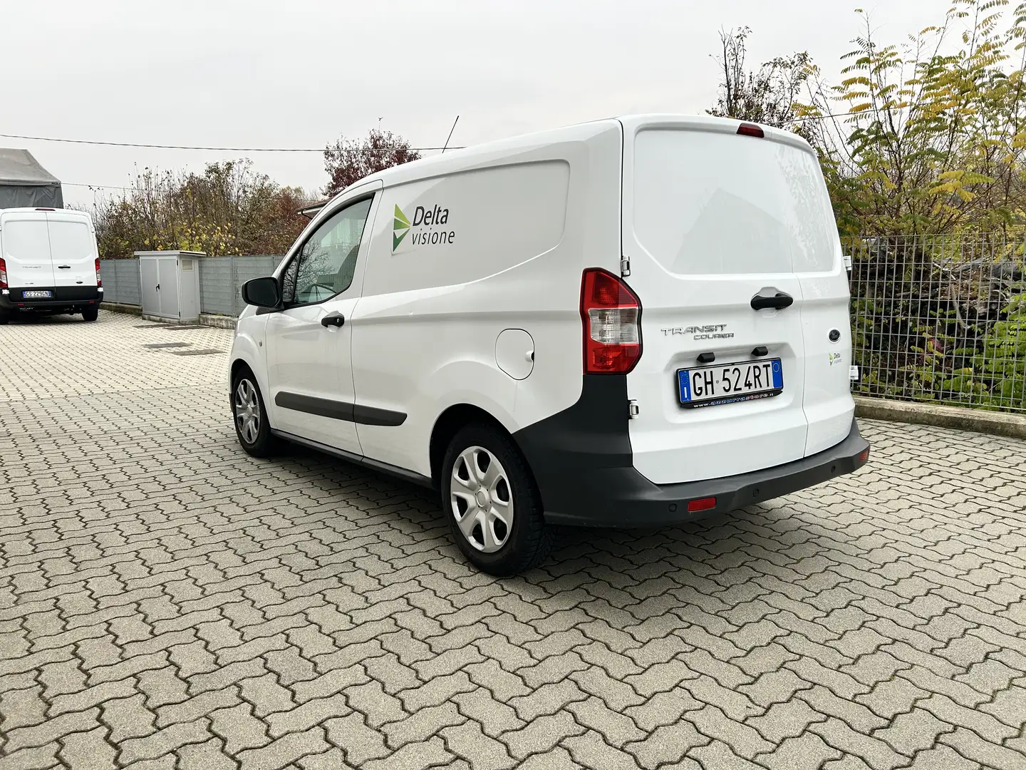 Ford Courier Van Trend 1.5 Blanc - 2