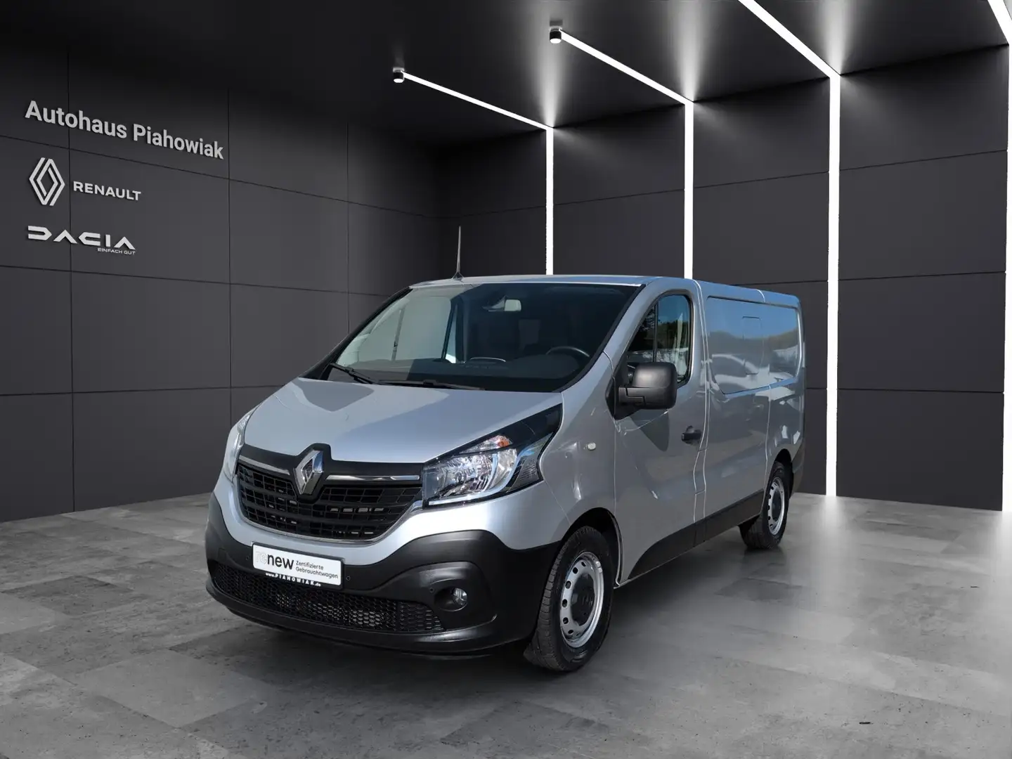 Renault Trafic Komfort L1H1 dCi 145 EDC Automatik Navi Tem Grijs - 1