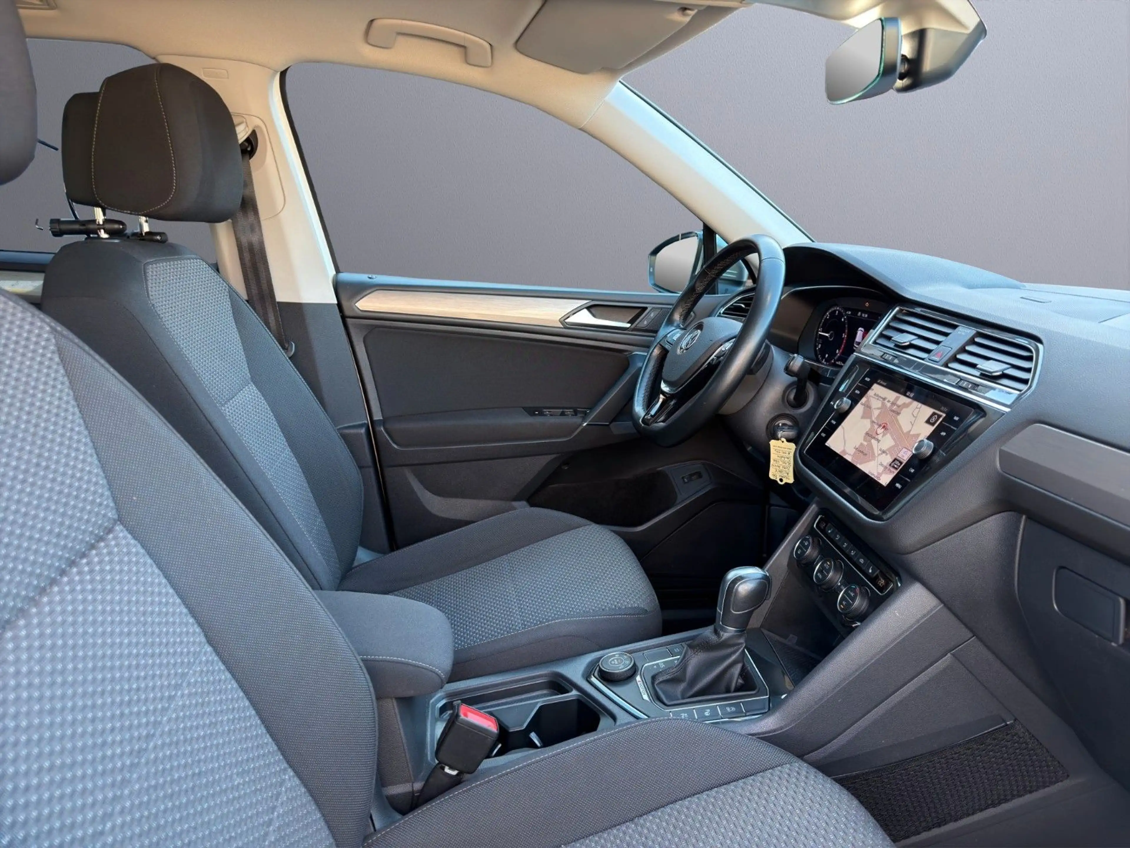 Volkswagen Tiguan Allspace 2.0 TDI DSG 4M 110KW Comfortline — photo 15