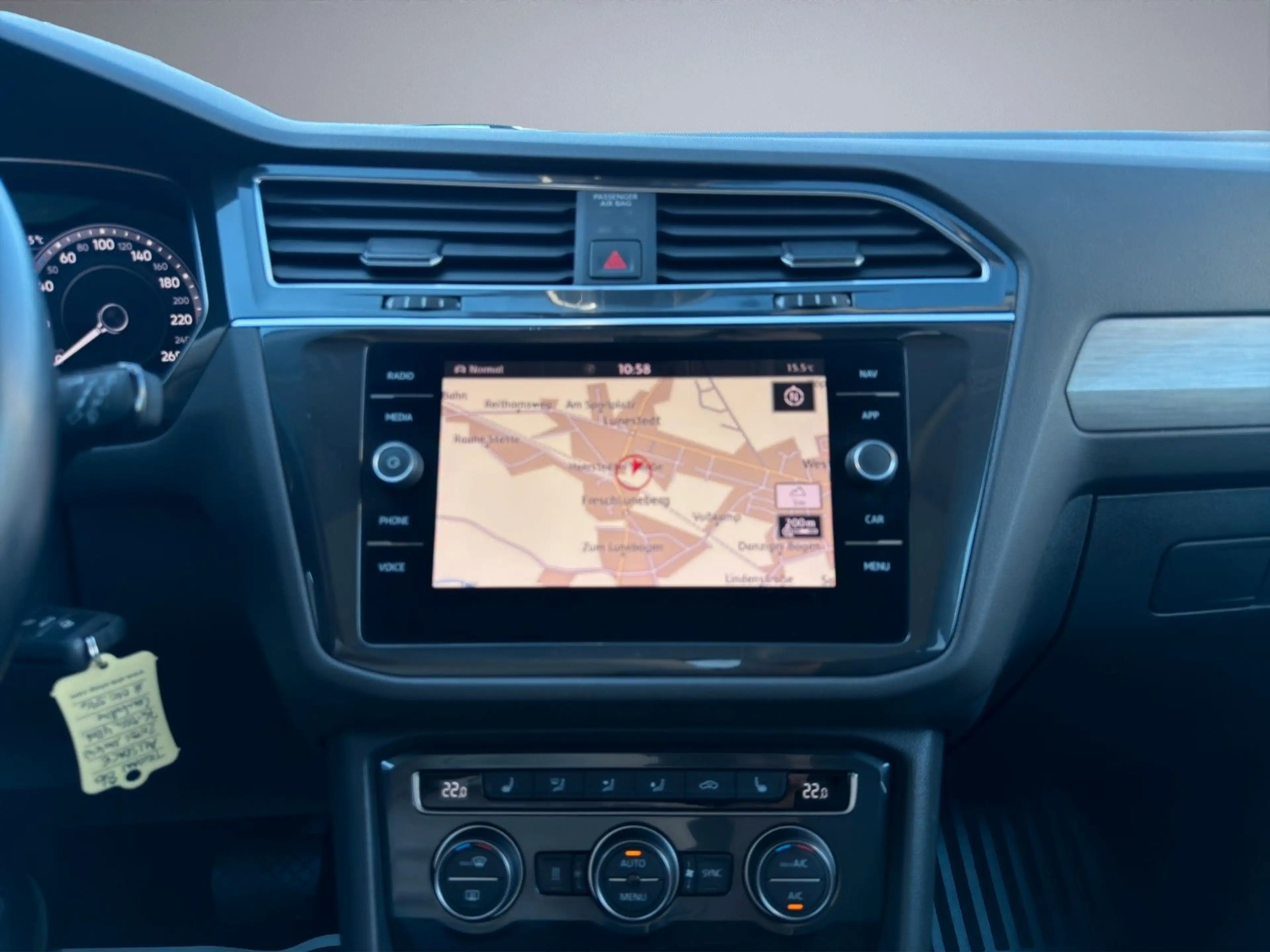 Volkswagen Tiguan Allspace 2.0 TDI DSG 4M 110KW Comfortline — photo 13