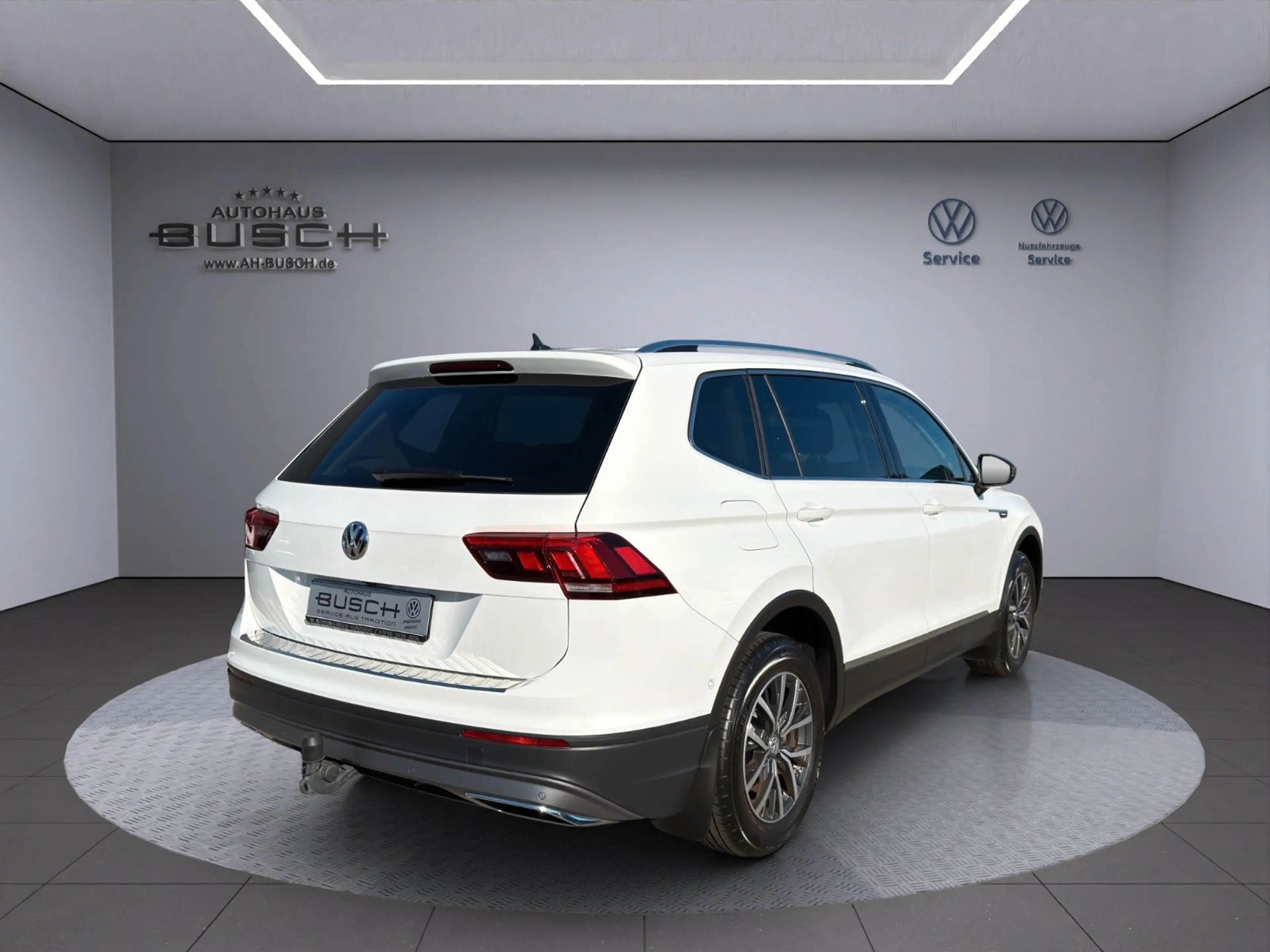 Volkswagen Tiguan Allspace 2.0 TDI DSG 4M 110KW Comfortline — photo 7