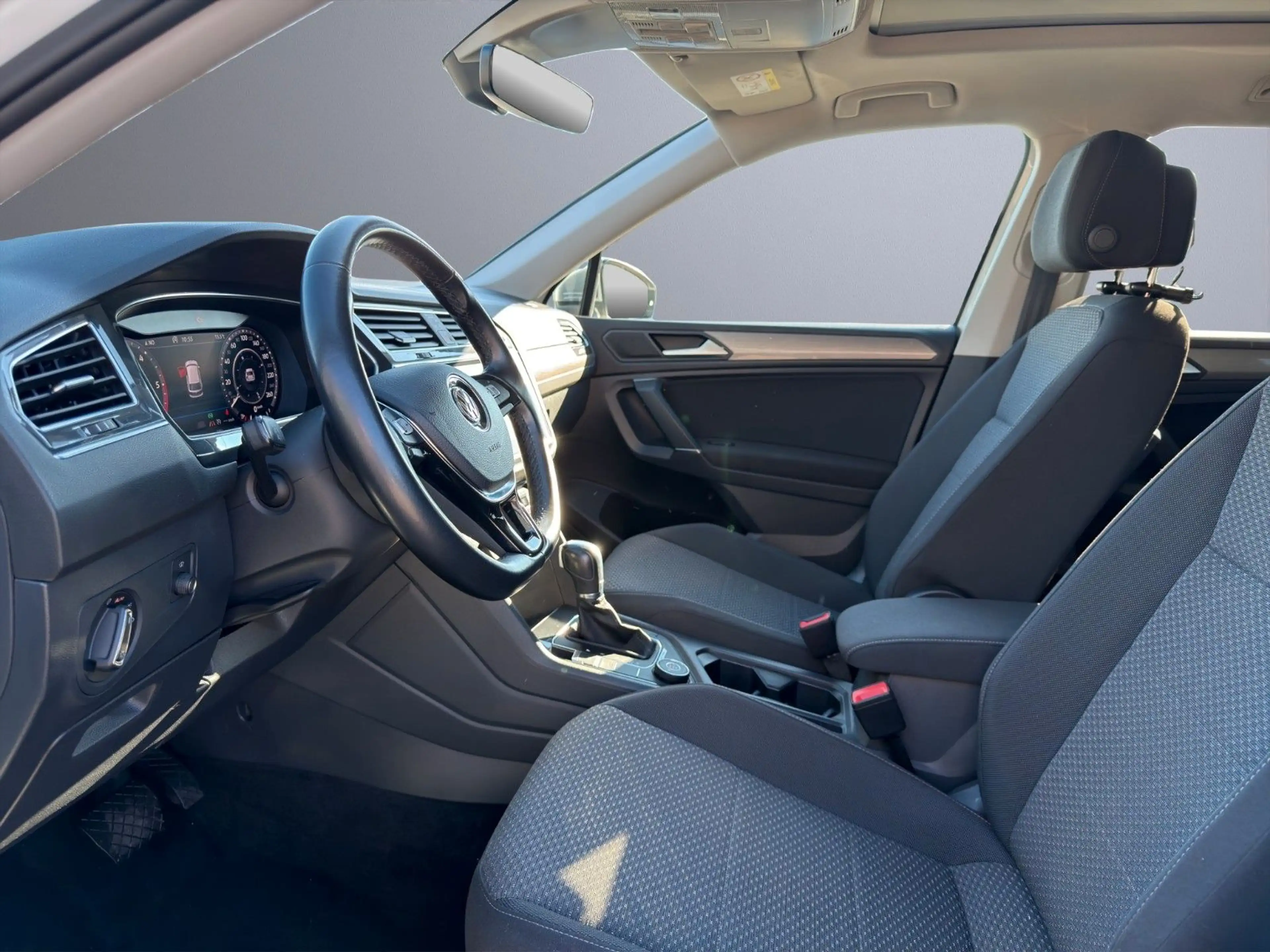 Volkswagen Tiguan Allspace 2.0 TDI DSG 4M 110KW Comfortline — photo 10