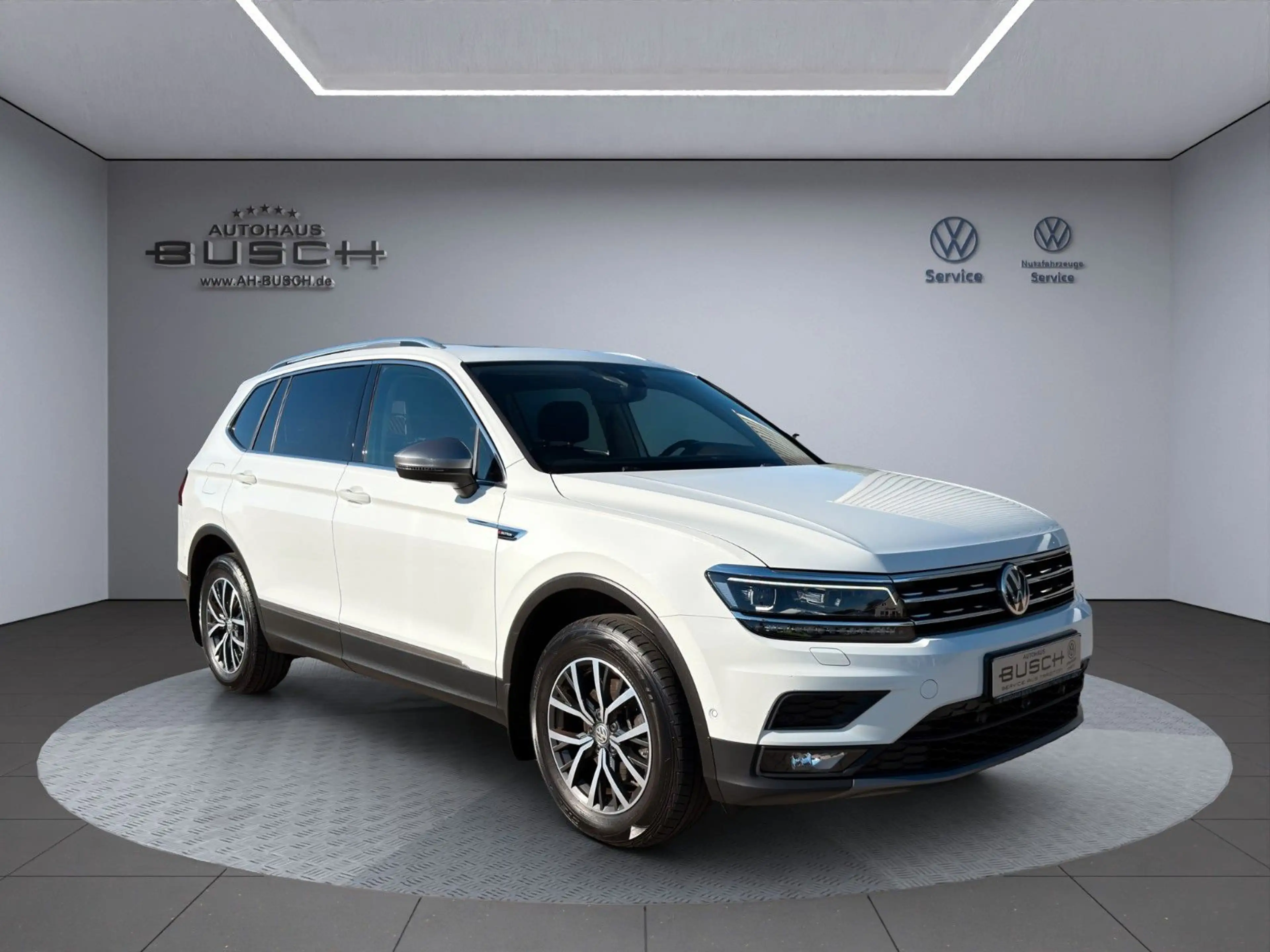 Volkswagen Tiguan Allspace 2.0 TDI DSG 4M 110KW Comfortline — photo 9