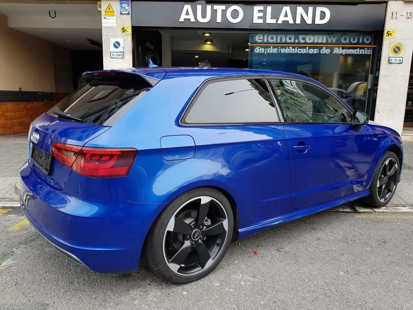 Audi A3 1.4 TFSI Cod Ultra S Line Edition 110kW Bleu - 1