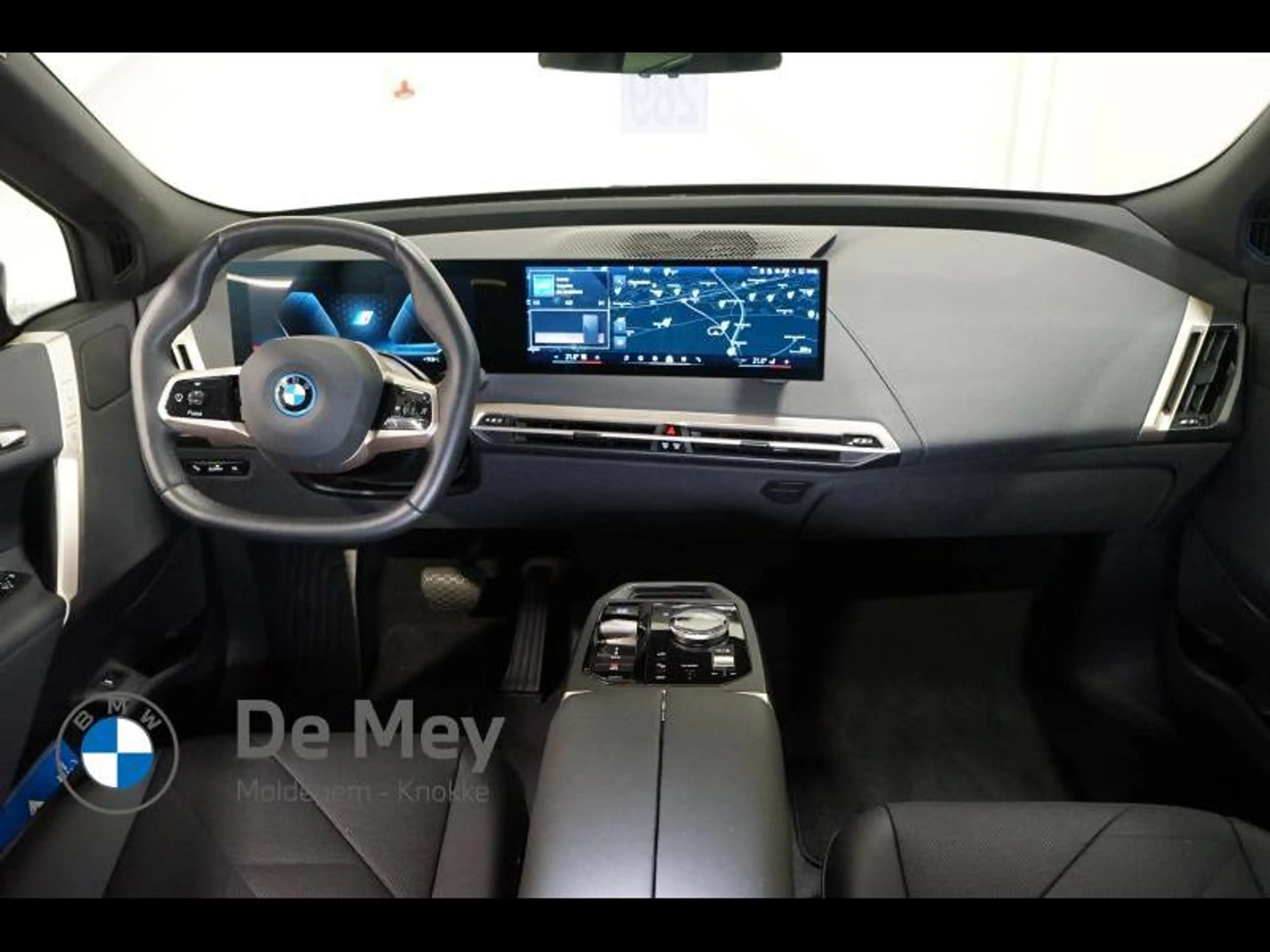 BMW iX iX 40 — photo 5