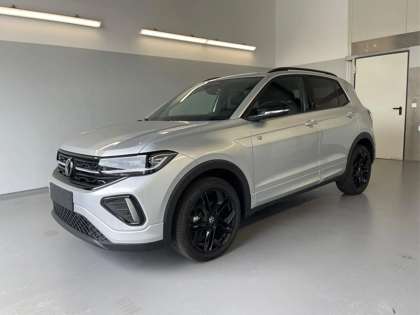 Volkswagen T-Cross R-Line 150PS DSG Navi+IQ.Light+AHK+Black+Cam+Ke... Silber - 1