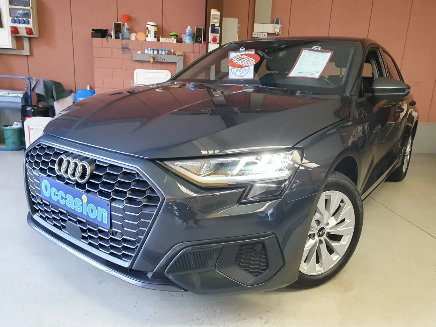 Audi A3 40TFSIe Hybride 204CV Gris - 1