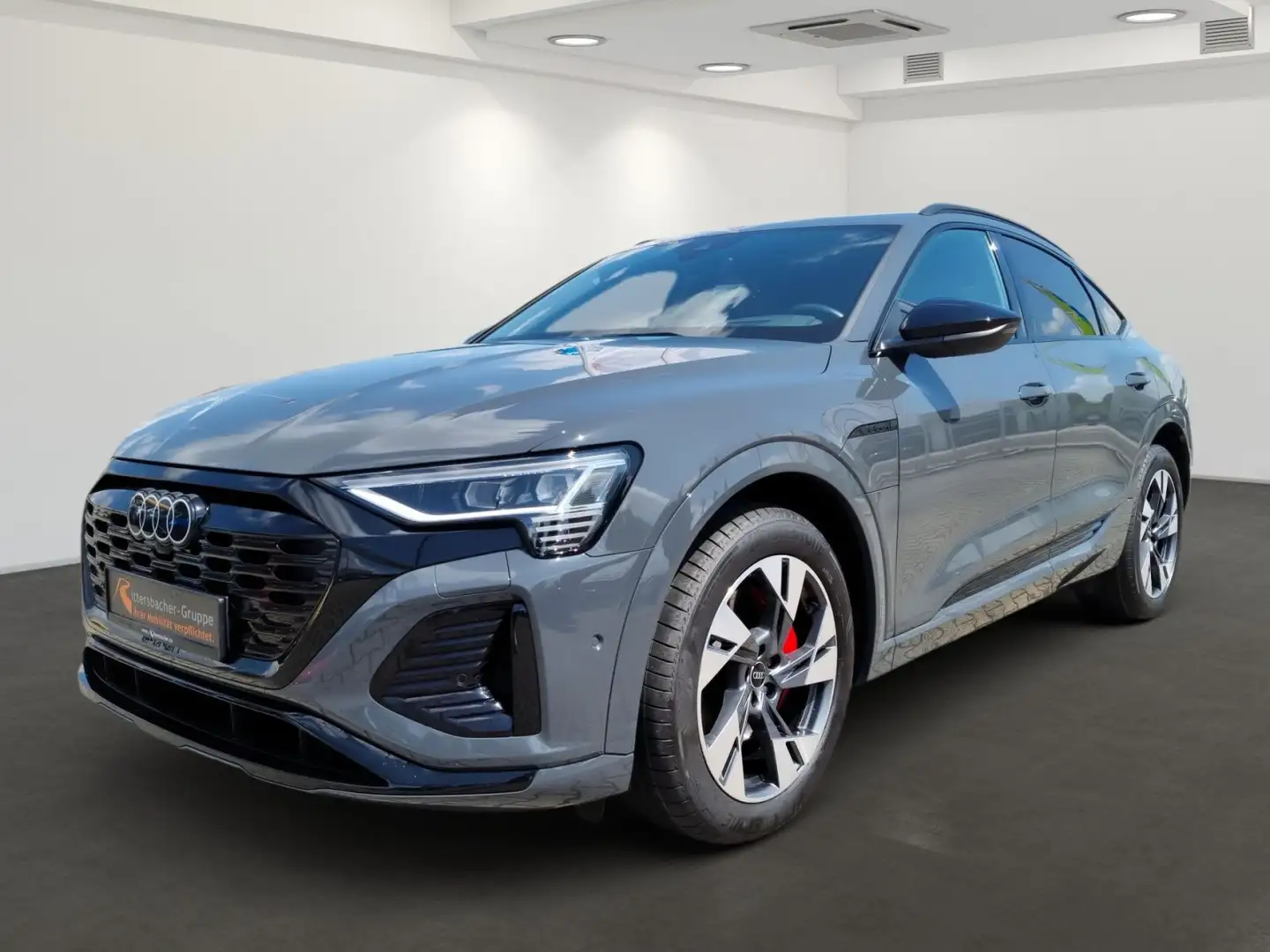 Audi Q8 e-tron 50 quattro s-line Matrix Tou Grau - 2