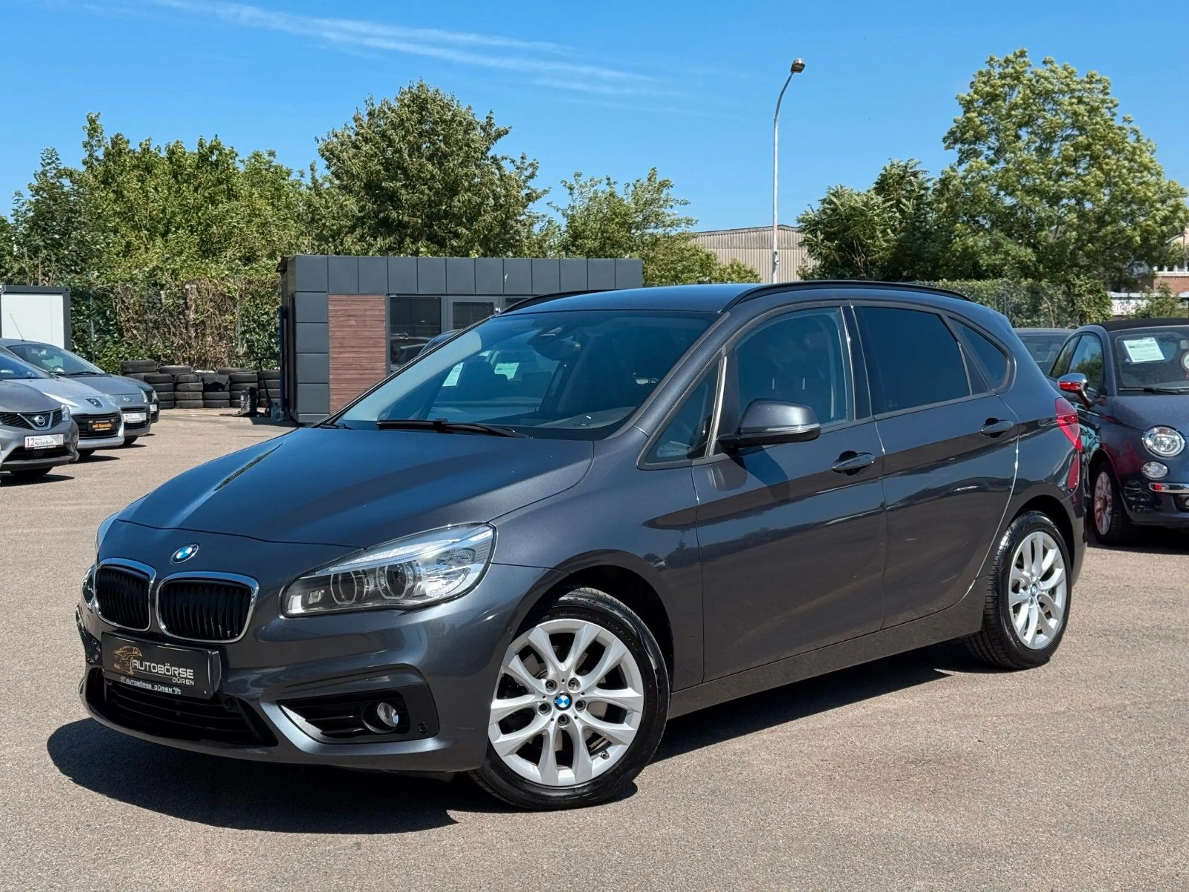 BMW 218 Active Tourer 218 i HU neu/PDC/Navi/LED