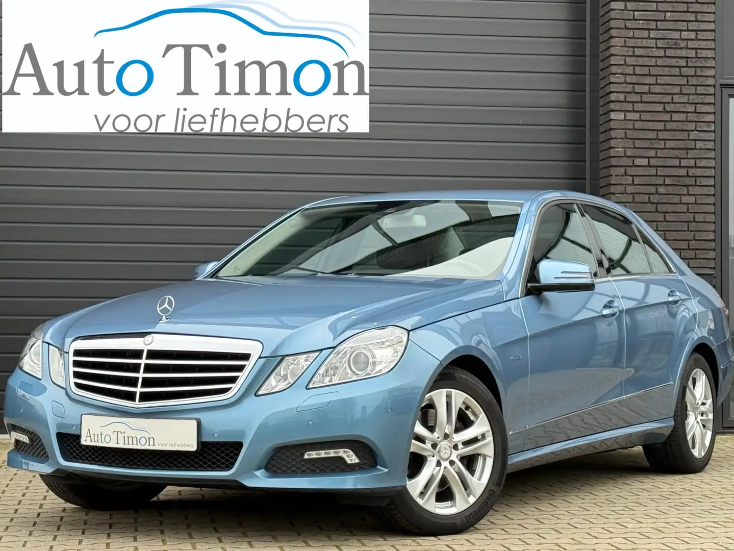 Mercedes-Benz E 250 W212 E CGI Avantgarde Aut.-5 | 2e eig. | volledig Modrá - 1