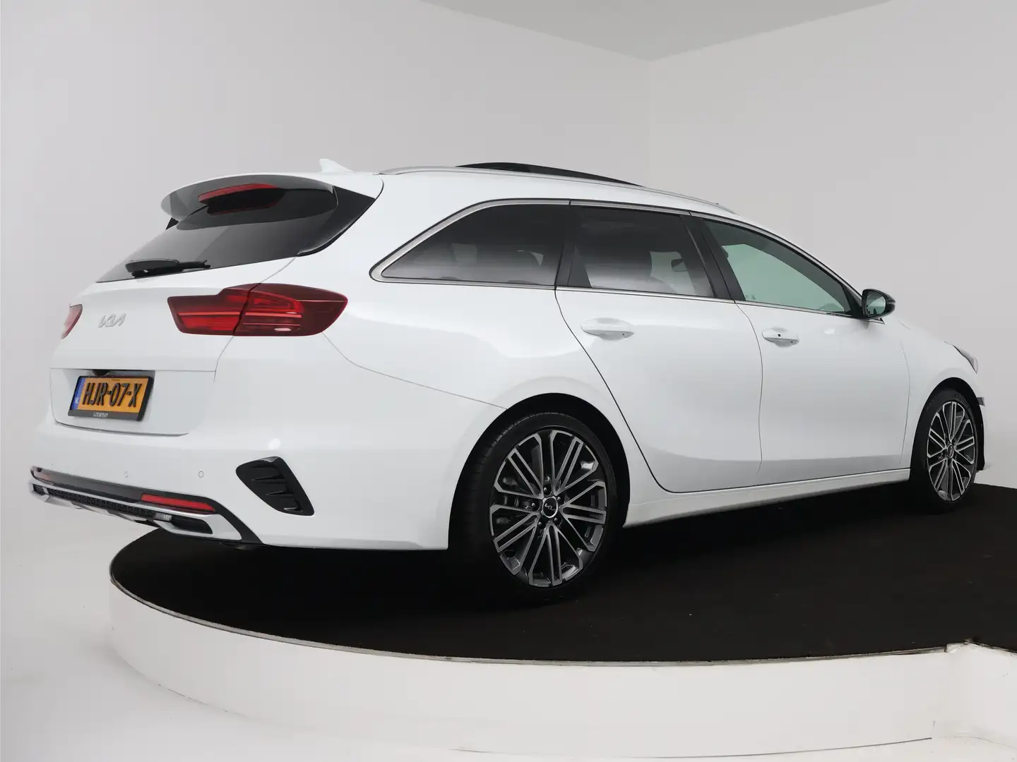 Kia Ceed SW / cee'd SW Sportswagon 1.5 T-GDi GT-PlusLine | 10 Jaar Garant Blanc - 2