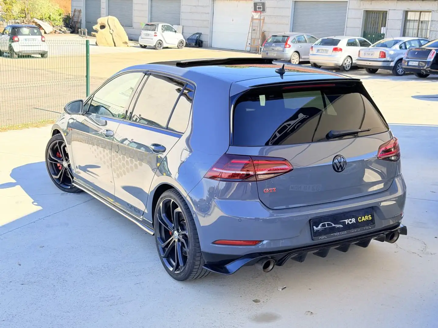 Volkswagen Golf GTI 2.0 TSI TCR DSG7 213kW Gris - 2
