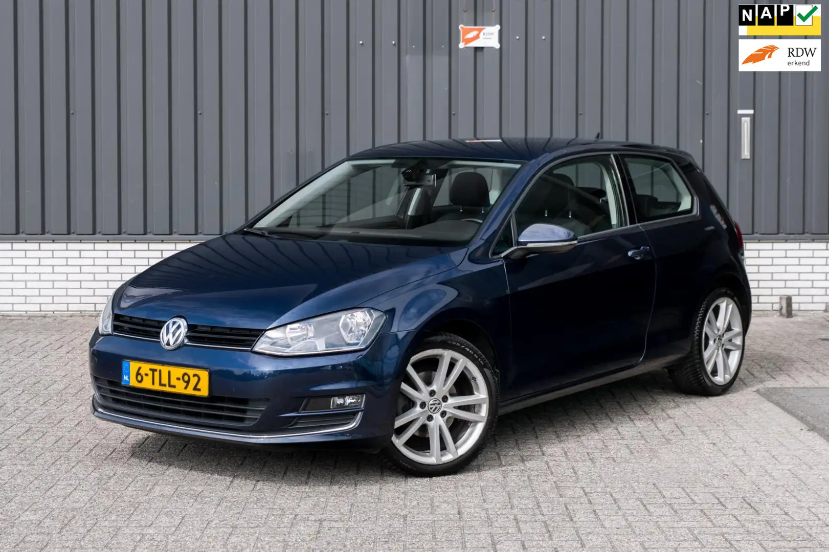 Volkswagen Golf 1.4 TSI ACT Highline*Bluetooth*Cruise control* Blauw - 1