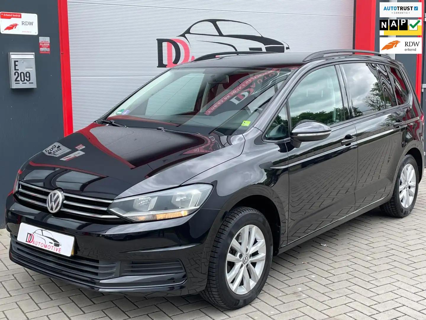 Volkswagen Touran 1.2 TSI Highline FACELIFT/AIRCO/PDC/NAVI/VAKANTIEK Noir - 1