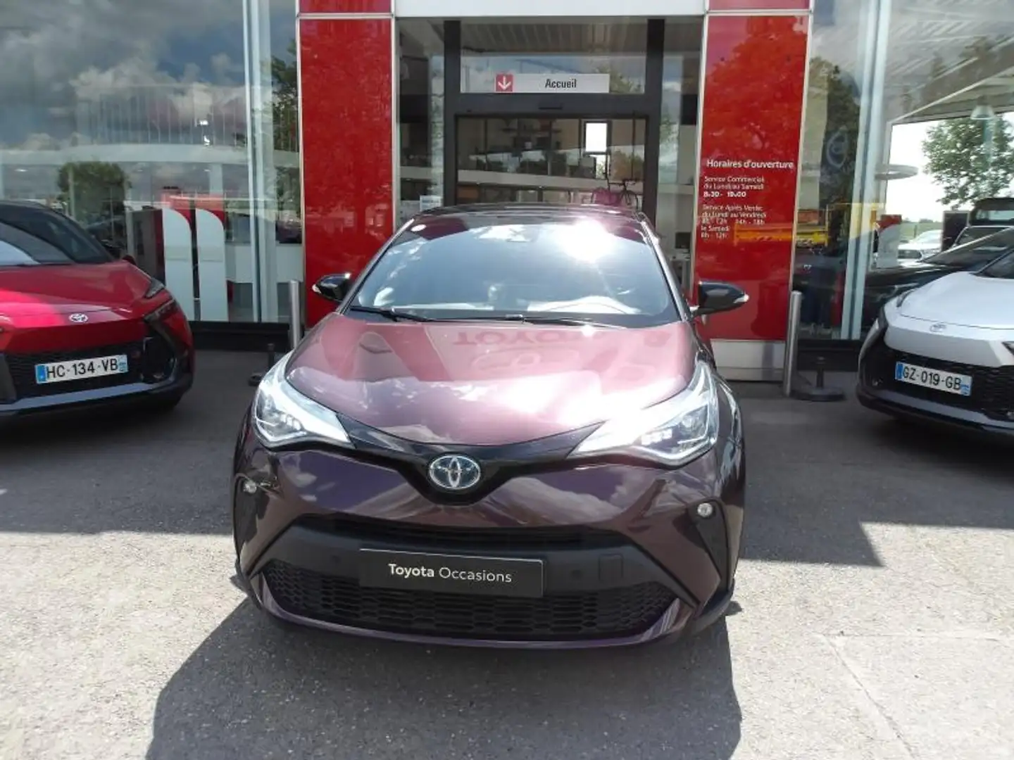 Toyota C-HR 184h Distinctive 2WD E-CVT MY20 Schwarz - 2