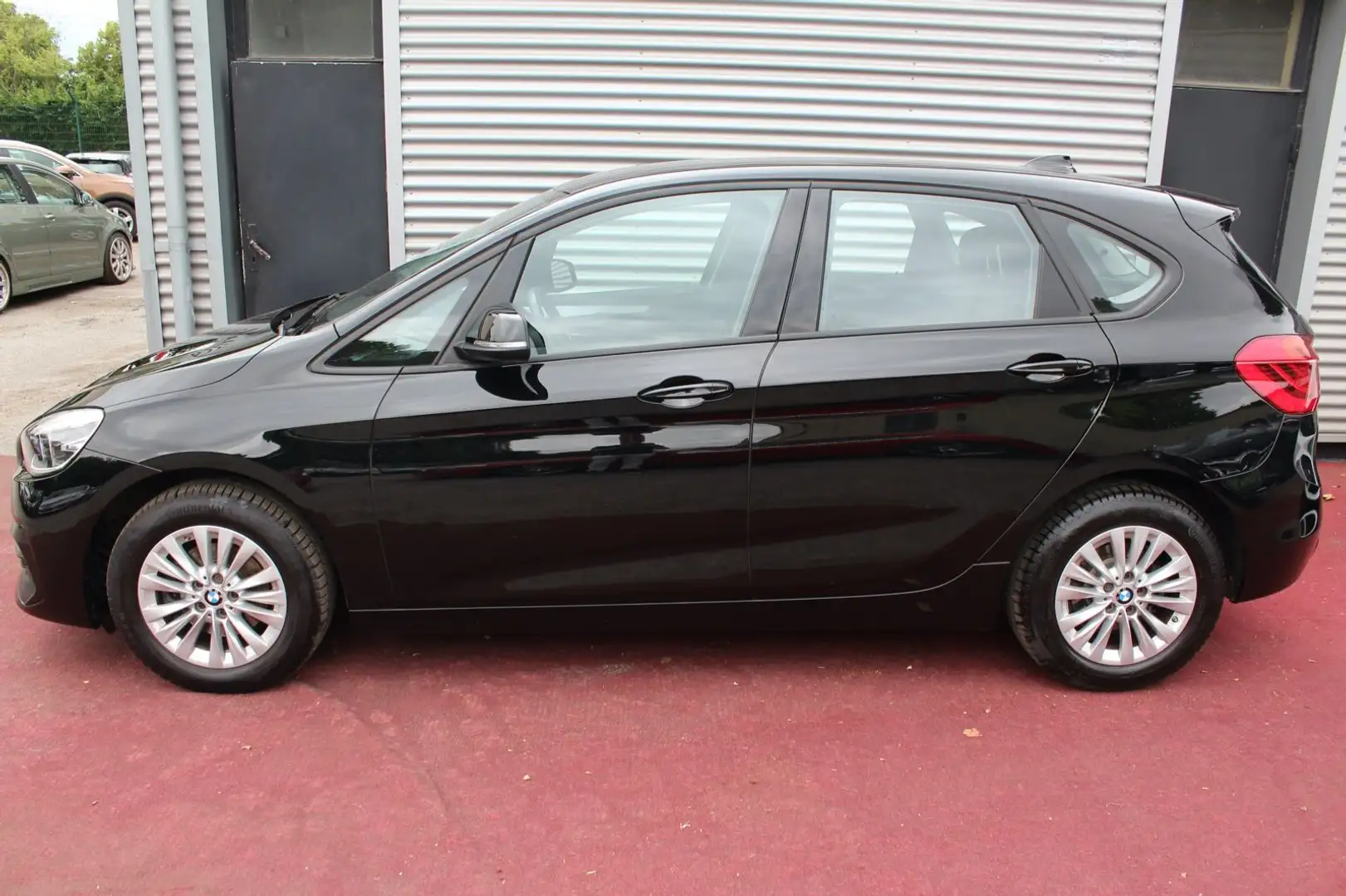BMW 218 218 ACTIVE TOURER ADVANTAGE KLIMA NAVI 2.Hd Zwart - 2