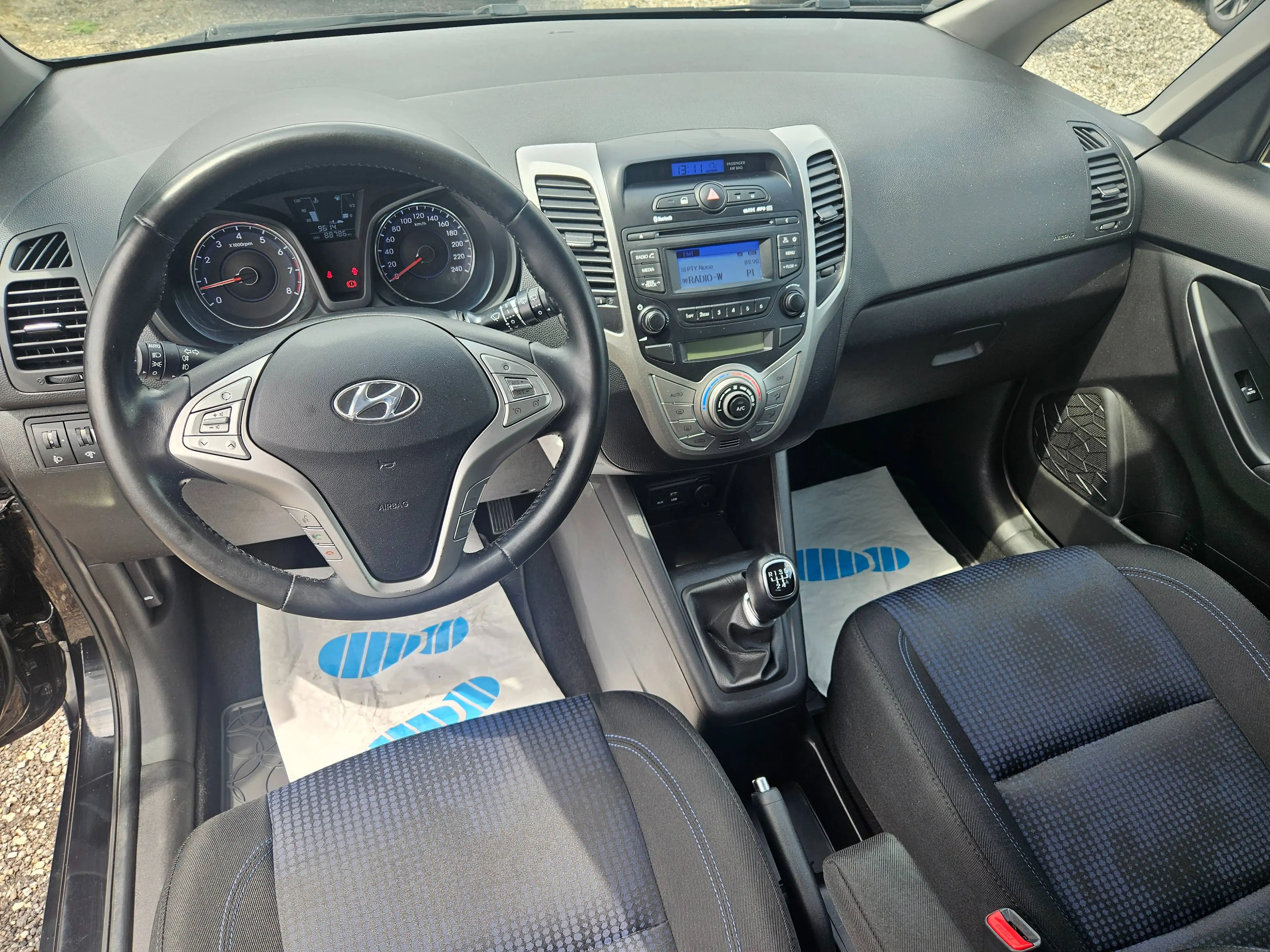 Hyundai iX20 — photo 15