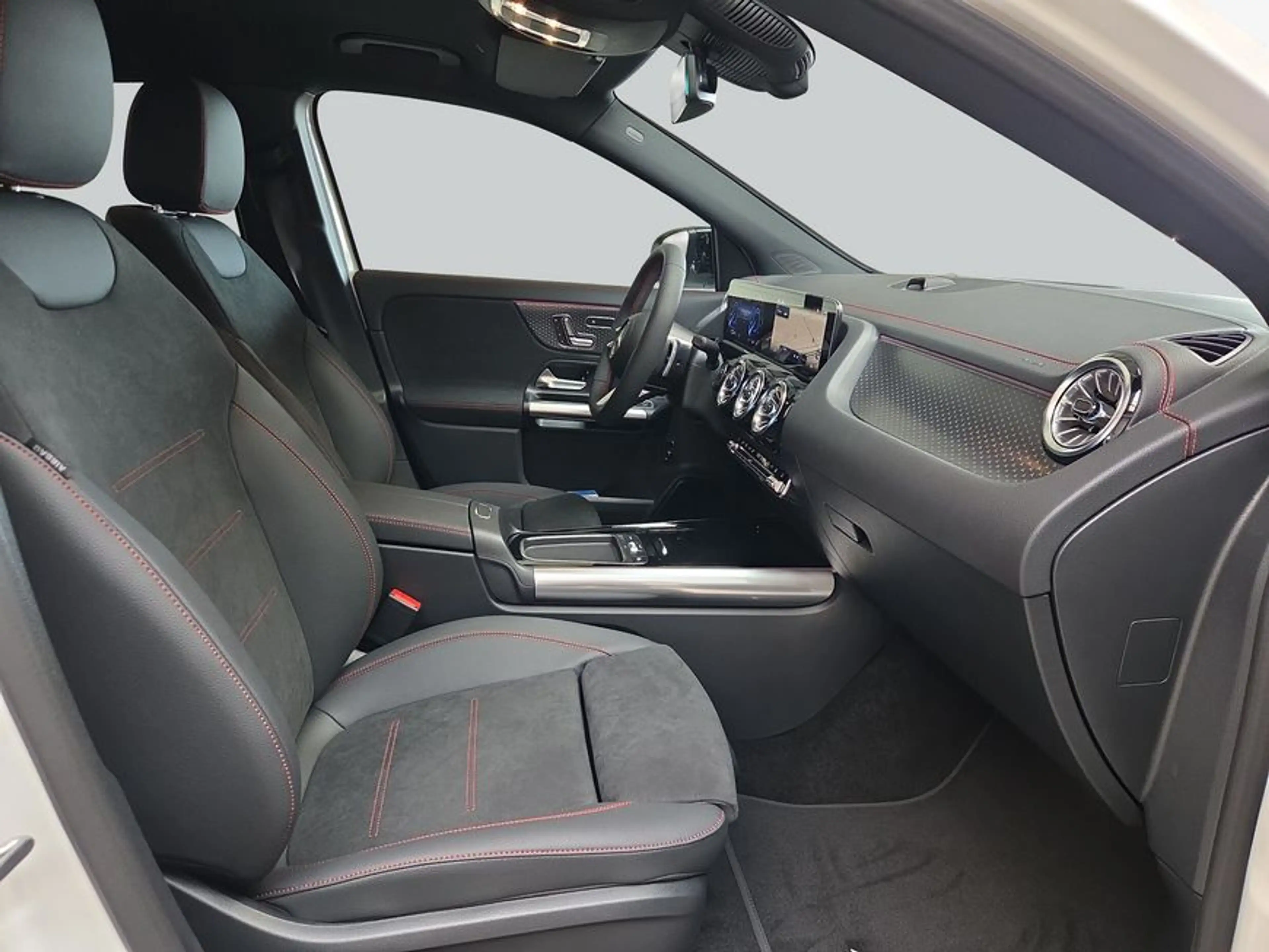 Mercedes-Benz EQA 250 EQA — photo 13