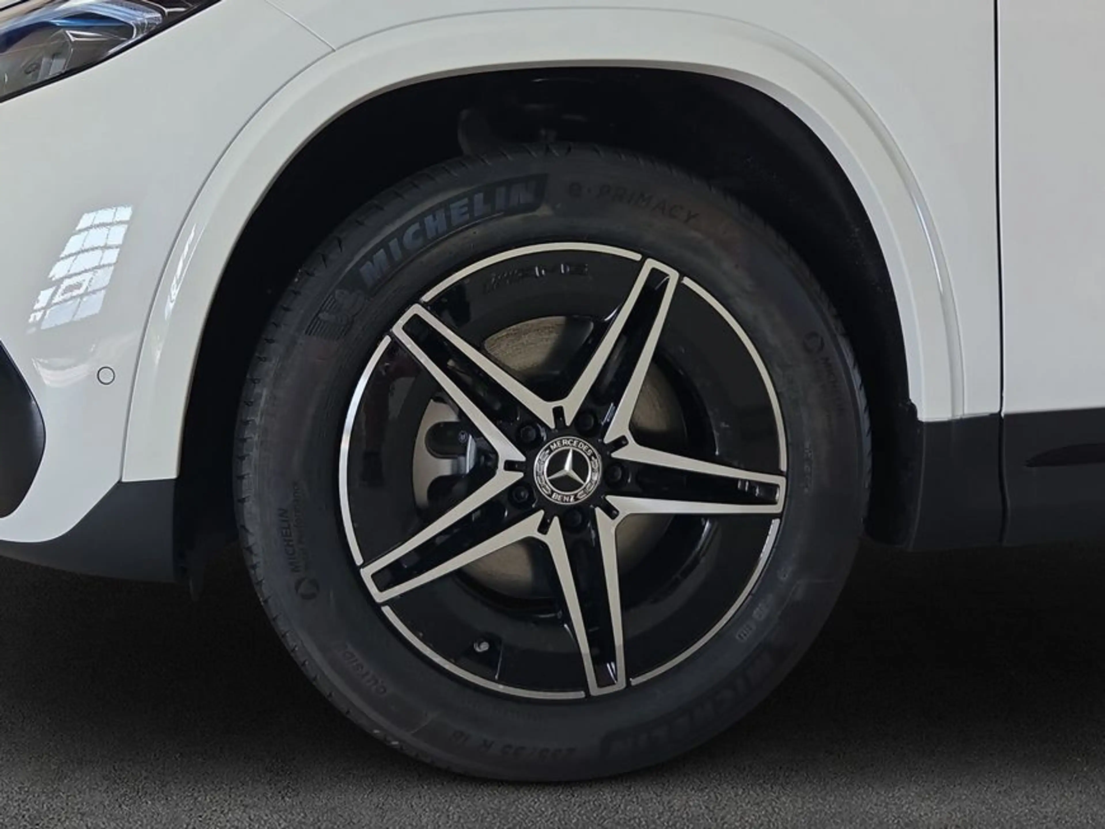 Mercedes-Benz EQA 250 EQA — photo 8