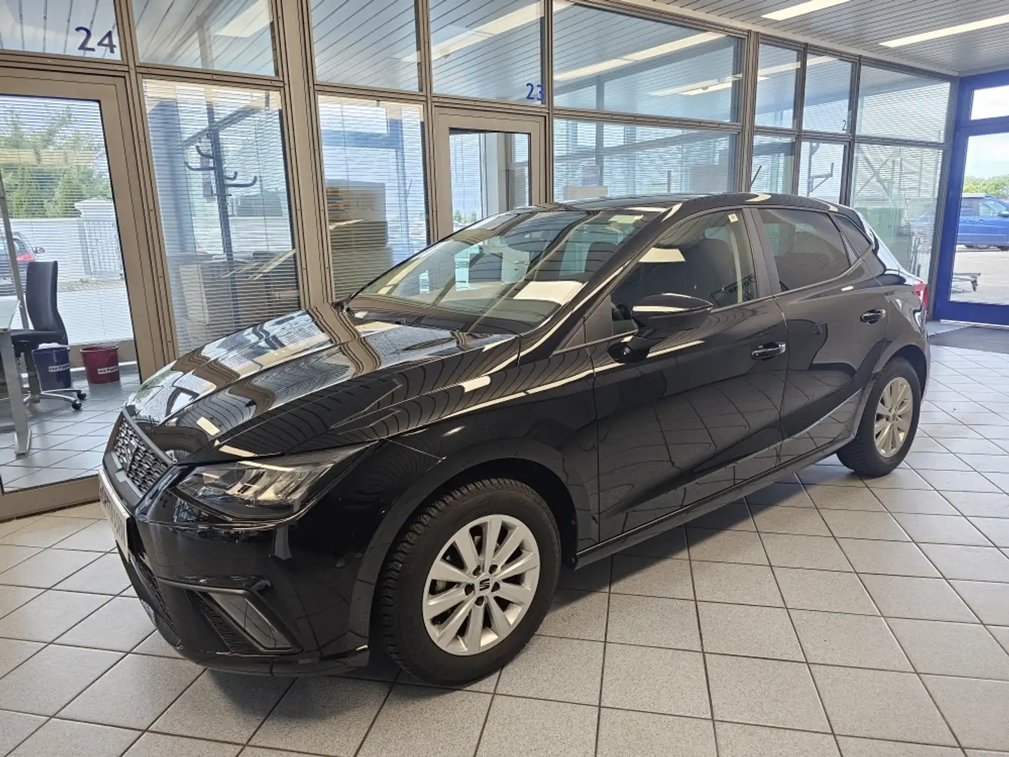 SEAT Ibiza Style Navi,LED,Sitzheizung,Allwetter Černá - 2