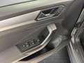 Volkswagen T-Roc 1.5 TSI Life ACT DSG NAVI SHZ 17" RearView Schwarz - thumbnail 13