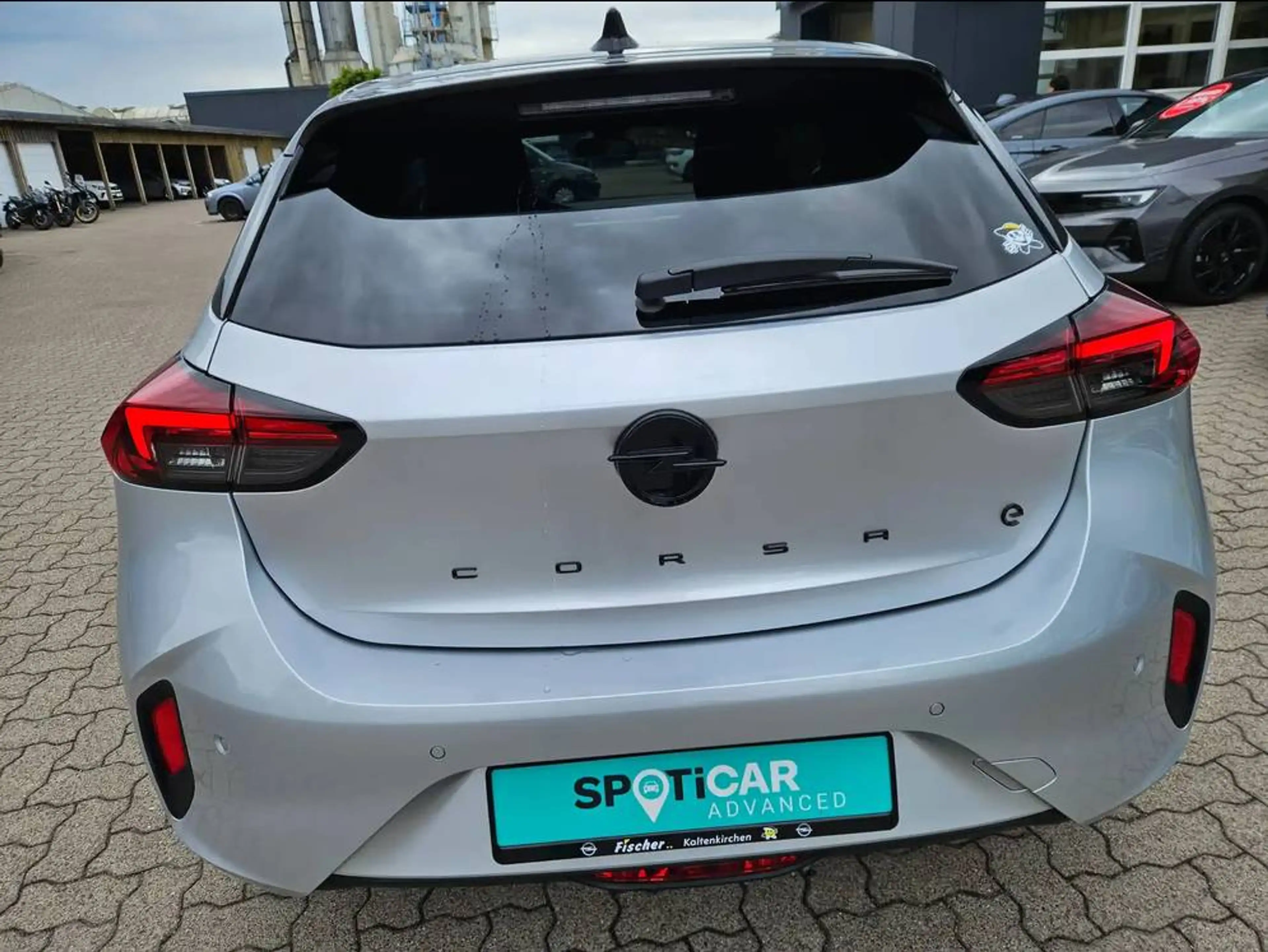 Opel Corsa-e e GS   Long Range — photo 4