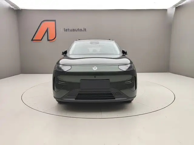 Leapmotor B03X view 2
