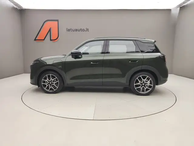 Leapmotor B03X view 4