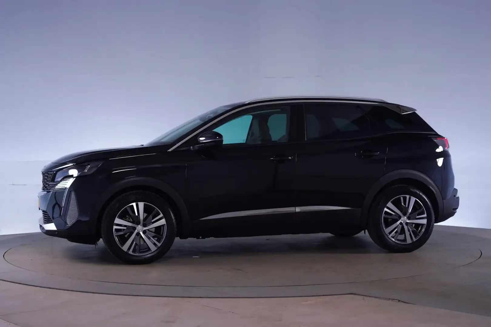Peugeot 3008 1.2 PureTech Allure [ Navigatie Camera Keyless ] Zwart - 2