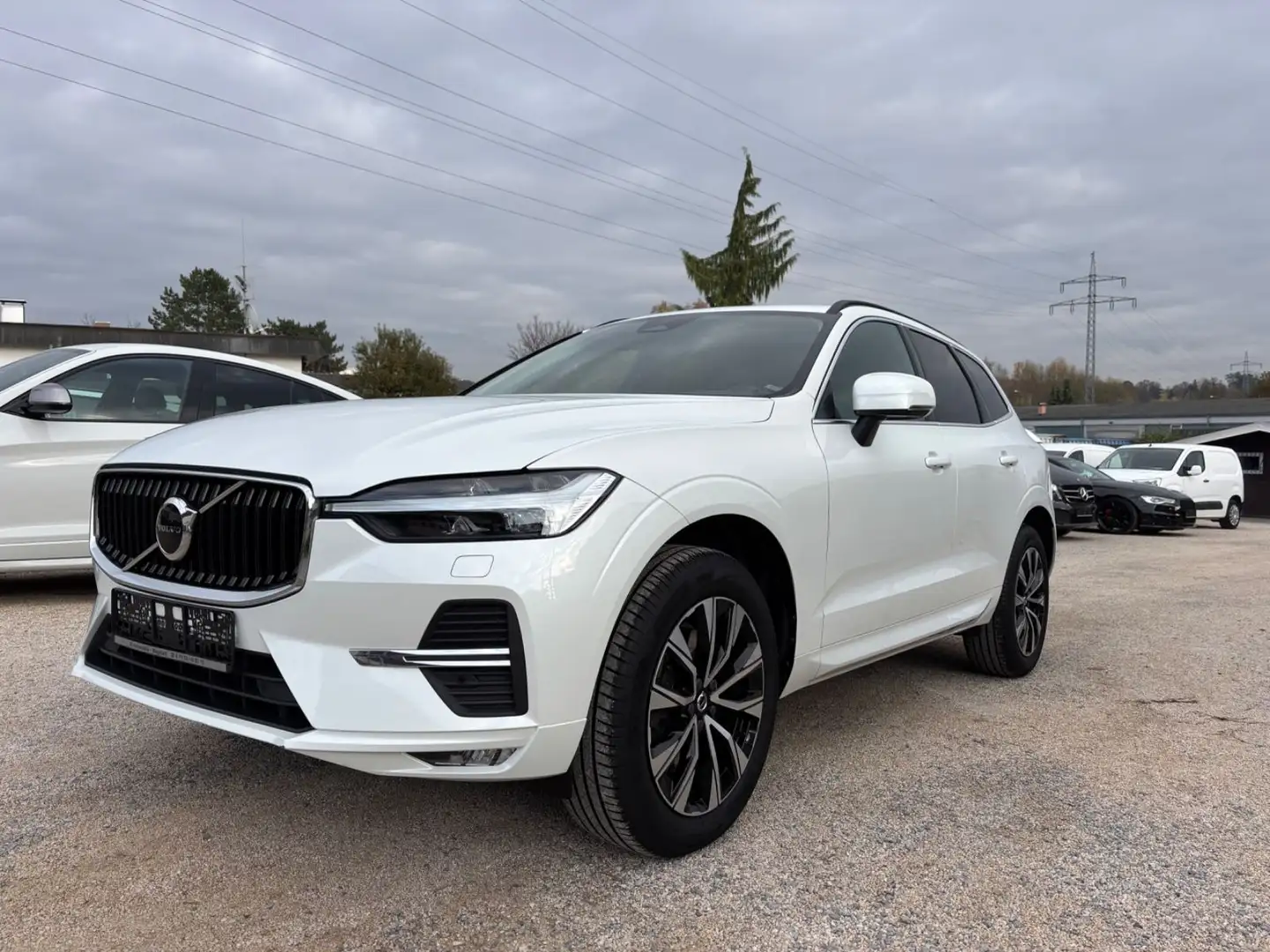 Volvo XC60 Autom.,Kamera,Navi,S-heft.,TOP Weiß - 1
