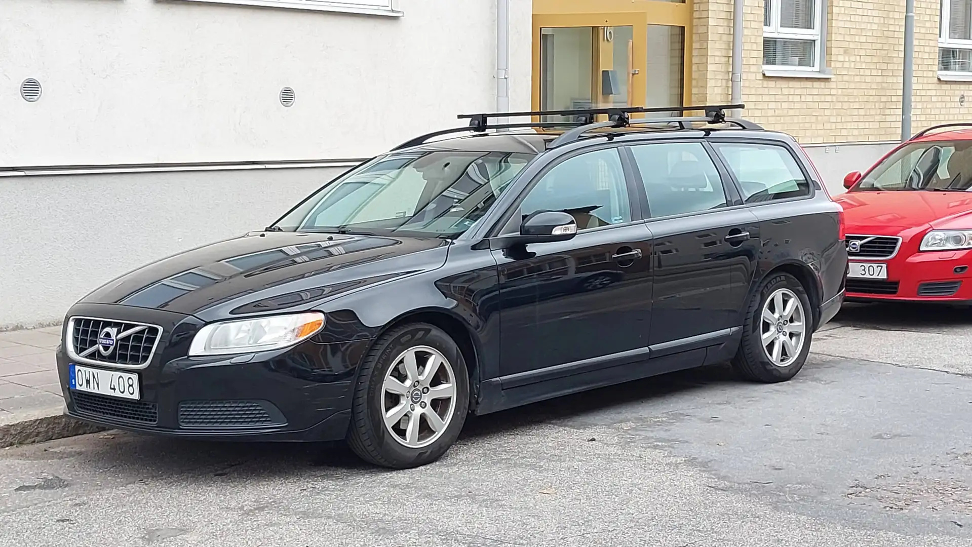 Volvo V70 V70 2.4D Kinetic 126 Kinetic Negro - 1