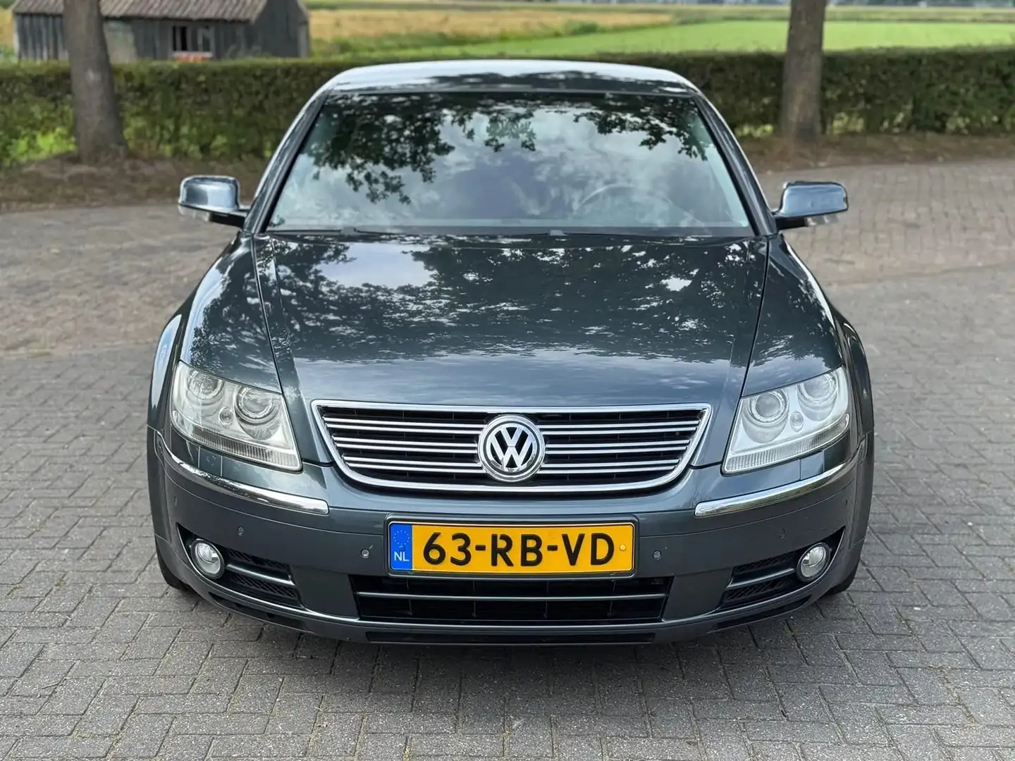 Volkswagen Phaeton Phaeton 3.2 V6 5p. Grijs - 2